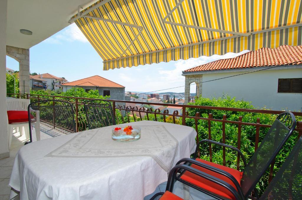 Hella Apartments Trogir Ngoại thất bức ảnh