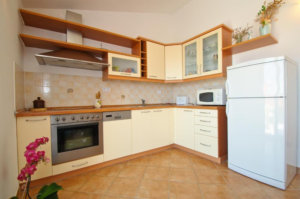 Hella Apartments Trogir Ngoại thất bức ảnh
